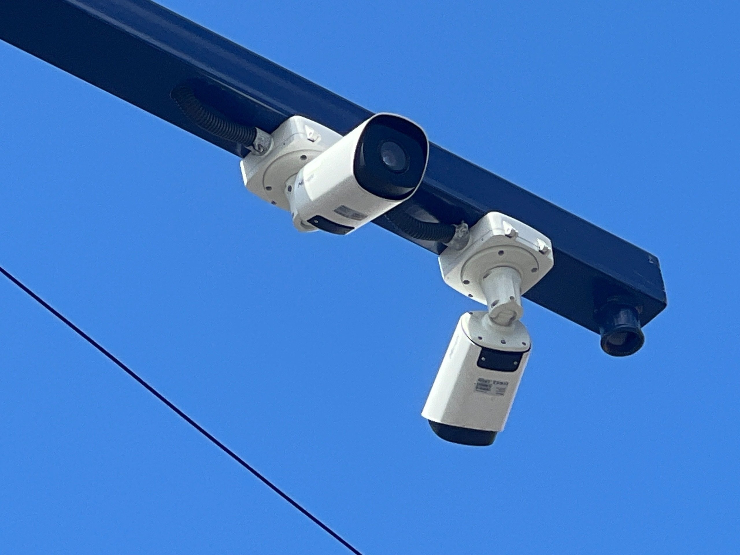 Menos de 20% das 2 mil novas câmeras de videomonitoramento foram instaladas em Pernambuco