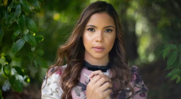 Sucesso no universo gospel, cantora Amanda Wanessa sofre grave acidente de carro na PE-60