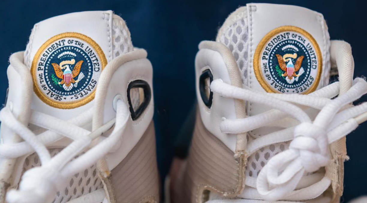 Tênis da Nike fabricado exclusivamente para Obama vai a leilão