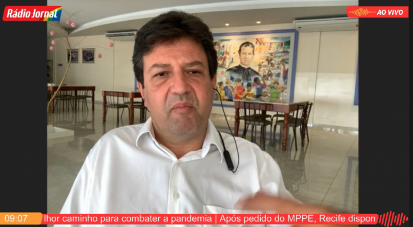 Ex-ministro da Sa&uacute;de, Luiz Henrique Mandetta, em entrevista &agrave; R&aacute;dio Jornal