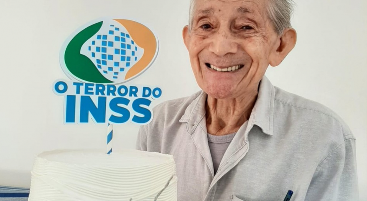Terror do INSS: idoso viraliza com festa de aniversário temática; veja a foto