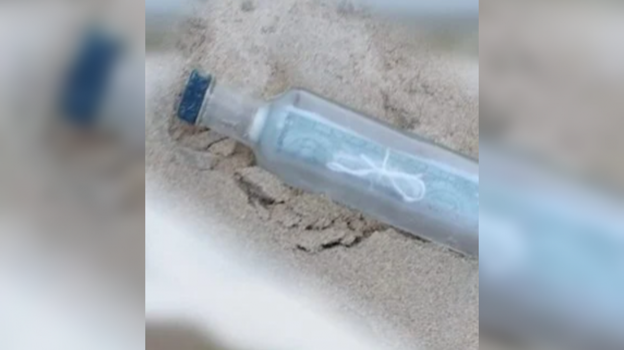  Após três anos, carta é encontrada dentro de garrafa que foi jogada no mar