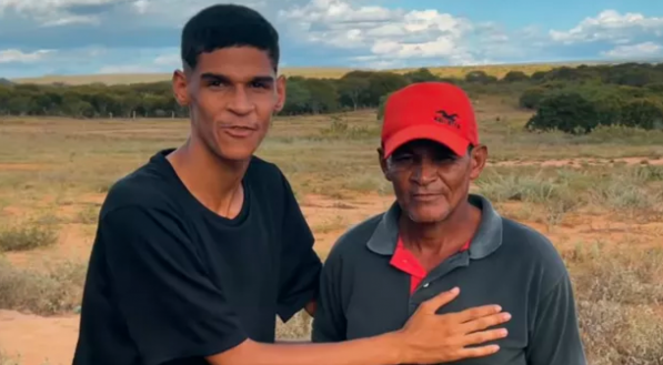 Iran Ferreira, o Luva de Pedreiro, e seu pai, seu Vadinho