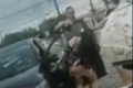 Mulher leva soco de policial militar e cai no chão; vídeo registrou momento da agressão