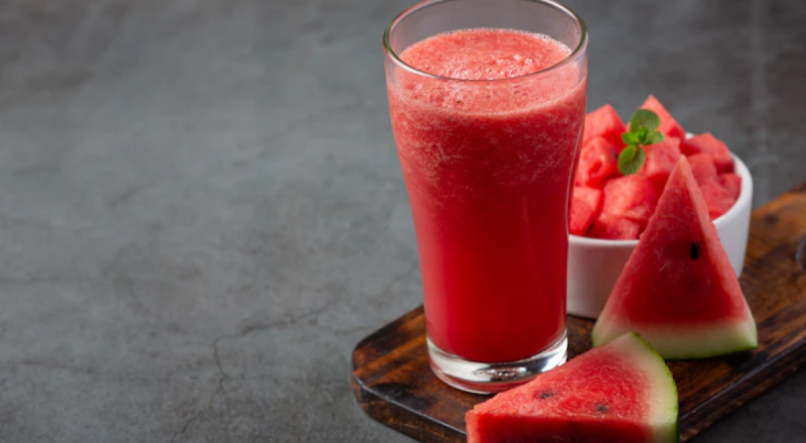 Suco de melancia é um dos que ajuda a baixar o colesterol alto