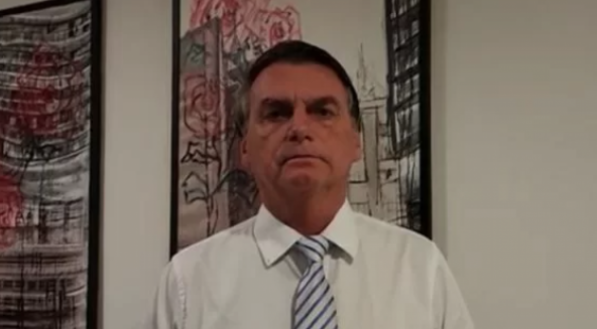 A m&uacute;sica 'T&aacute; na hora do Jair j&aacute; ir embora', contra Jair Bolsonaro, atingiu o topo do Spotify Brasil