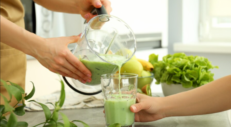 SUCO VERDE DETOX: veja como fazer suco verde e quais seus benef&iacute;cios na dieta para emagrecer