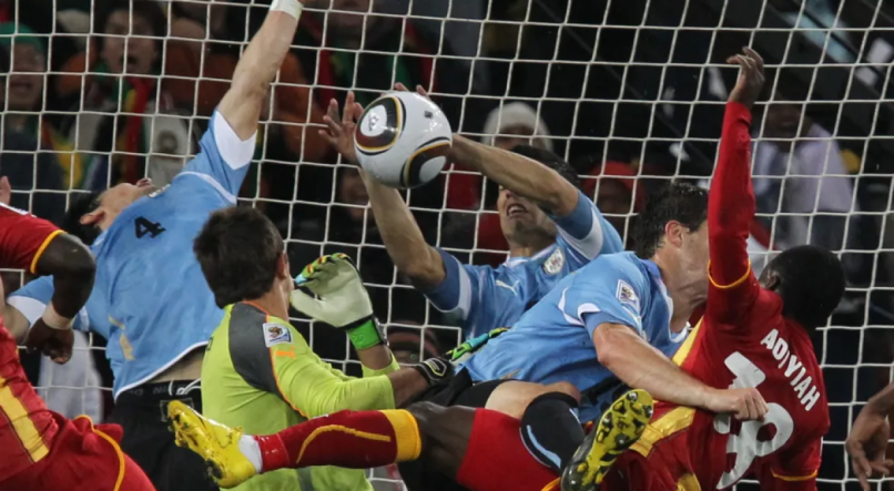 Suárez tirou gol de Gana no último lance em 2010