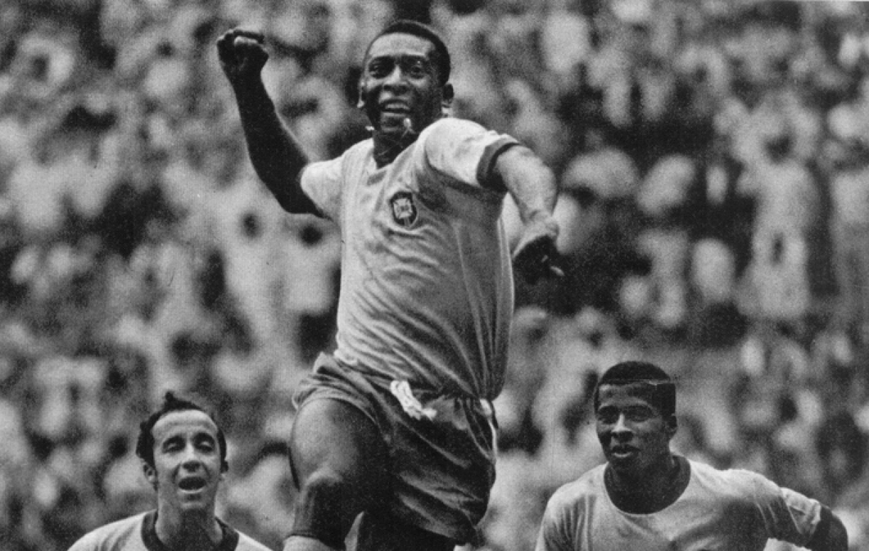 OBRIGADO, REI PELÉ: MUNDO DO FUTEBOL DÁ ADEUS AO MAIOR JOGADOR DE TODOS OS  TEMPOS, BATE PRONTO