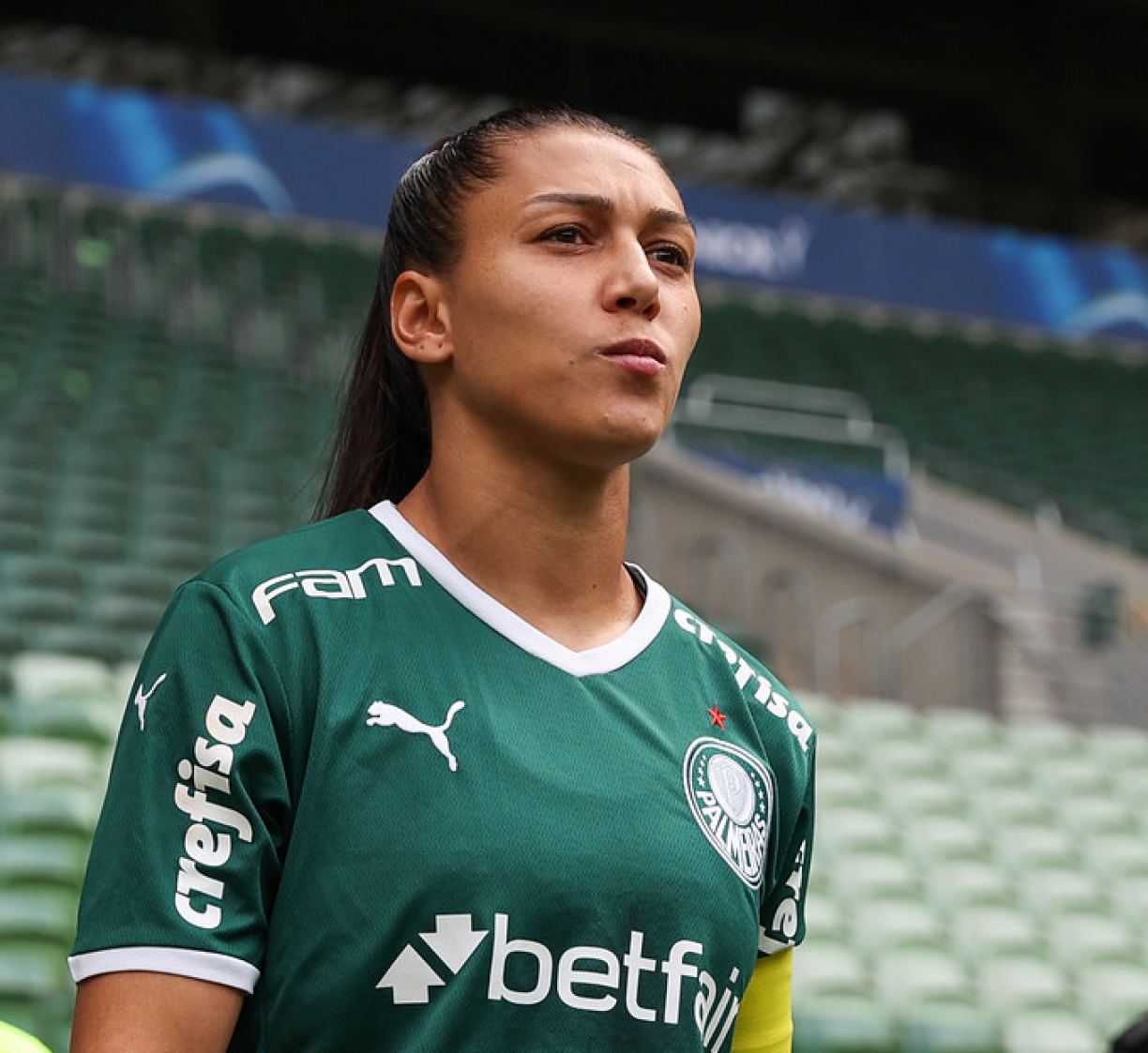 Bia Zaneratto anota golaço, Palmeiras vence o Santos e conquista o Paulista  Feminino 2022