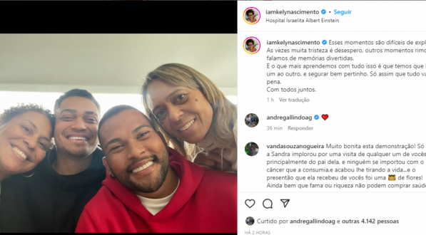 Kely posta foto ao lado dos netos de Pelé 