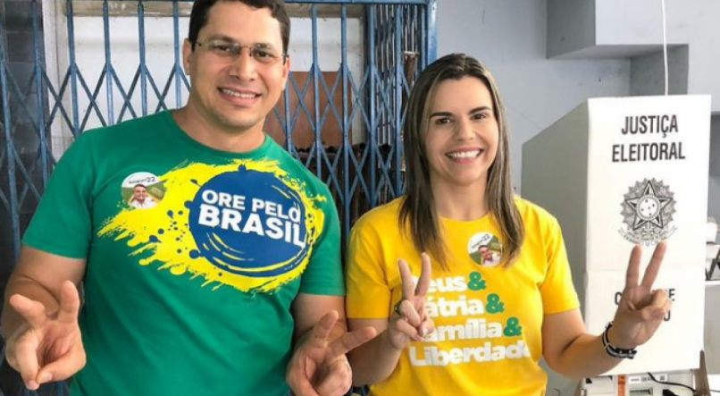 Júnior Tércio (Podemos) e Clarissa Tércio (PP) publicaram apoio aos atos terroristas em Brasília deste dia 8