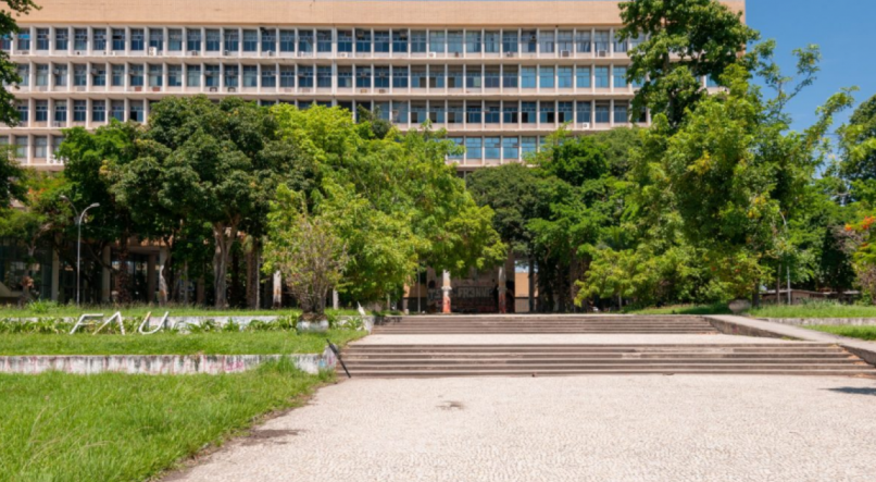 UFRJ 