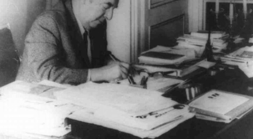 Pablo Neruda morreu h&aacute; quase 50 anos
