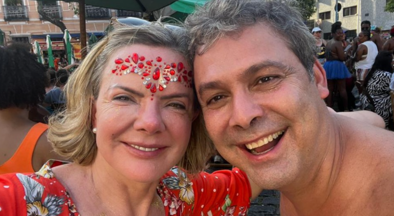 Presidente do PT Gleisi Hoffmann passou o Carnaval ao lado do deputado federal Lindbergh Farias