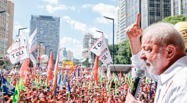Depois da festa de Lula, governo corre atrás de receitas para pagar novo mínimo e correção do Imposto de Renda