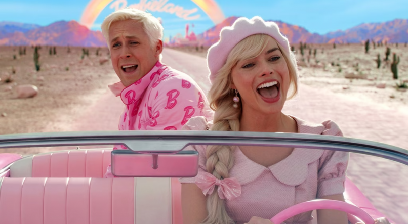 'Barbie' (2023) conta com Margot Robbie e Ryan Gosling como a Barbie e o Ken principais. 