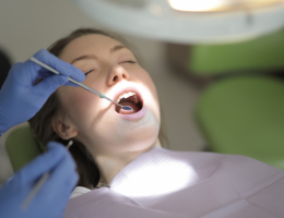 Odontologia biológica: riscos de tratamentos sem comprovação científica