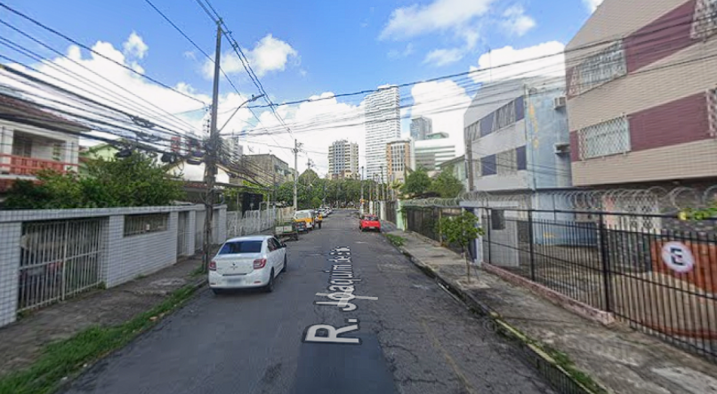 Caso aconteceu na rua Joaquim de Brito, no bairro da Boa Vista, região central do Recife