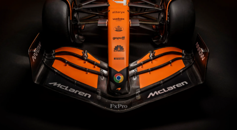 Novo carro da McLaren para temporada 2024 extingue azul e ser&aacute; predominantemente laranja