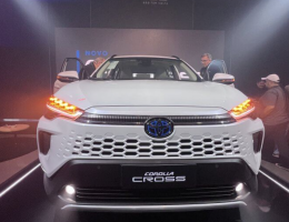 Novo Toyota Corolla Cross chega de cara nova e custa a partir de R$ 165 mil
