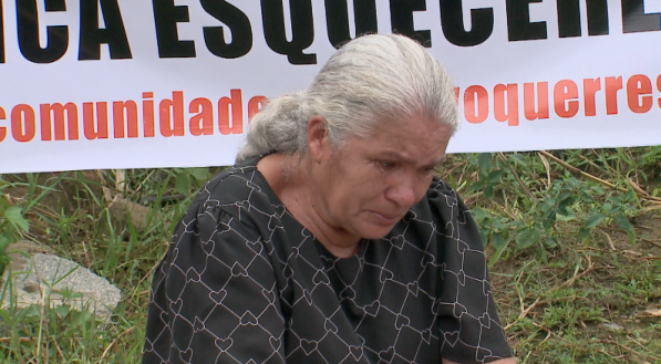 Dona Corina Maria perdeu o filho, Jefferson, de 38 anos, em um deslizamento de barreira em Jardim Monte Verde, na tragédia das chuvas de 2022 em Pernambuco