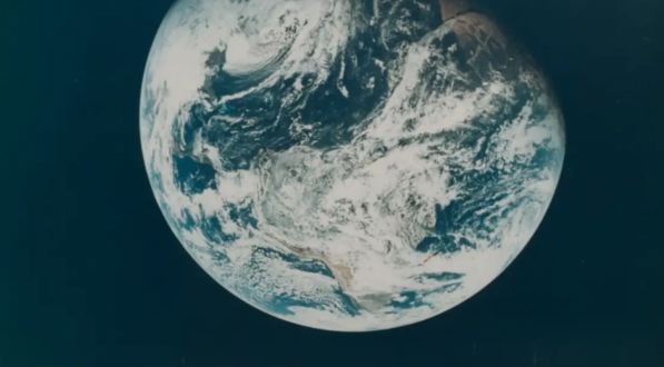 Foto da Terra vista da Lua, registrada pelo astronauta William Anders