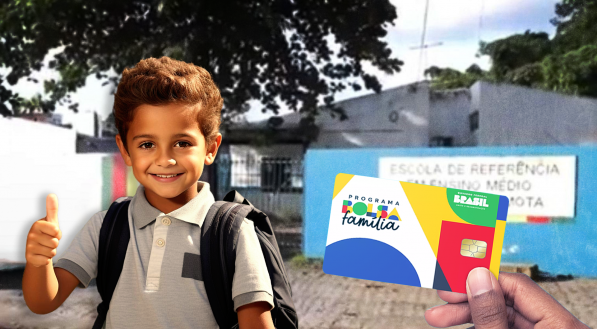 Imagem de criança na frente de escola, com cartão do Bolsa Família ao lado