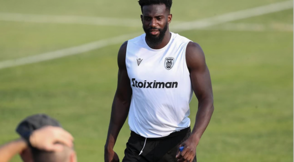 Bakayokom em treino pelo PAOK, da Grécia