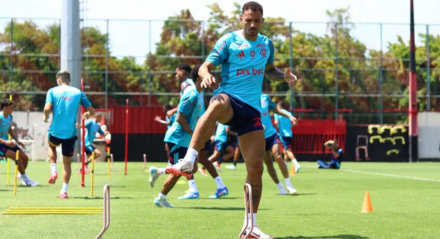 Após conquista da Supercopa, Flamengo visita Portuguesa-RJ pelo Campeonato Carioca