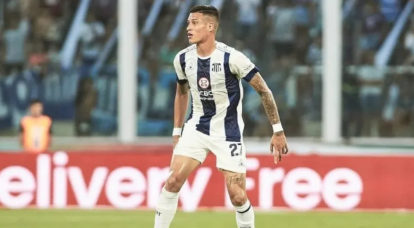 O volante de 26 anos chegou ao Talleres em 2023 e tem alto número de jogos por temporada. O Leão pensa em adquiri-lo por definitivo.