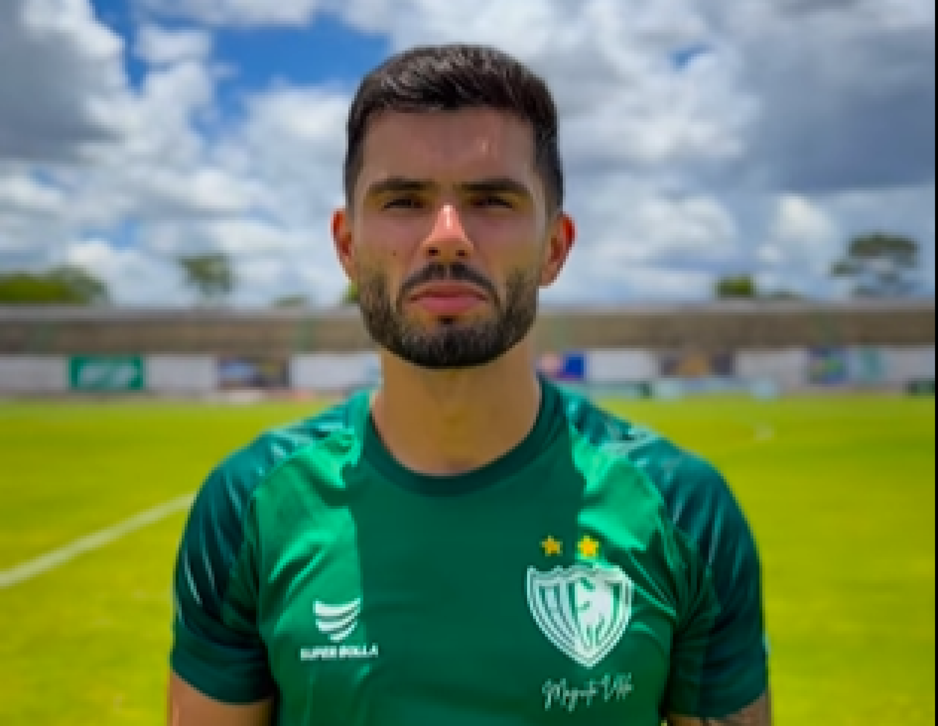 Um dos bons talentos do time no campeonato atÃ© o momento Ã© o lateral-direito Ã?zio. Com experiÃªncia, o jogador de 27 anos tem realizado bons jogos.