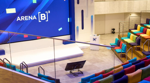 Tarifaço fez com que investidores saíssem da bolsa de valores no Brasil