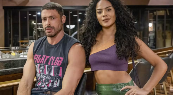 Cauã Reymond e Bella Campos como César e Maria de Fátima em Vale Tudo