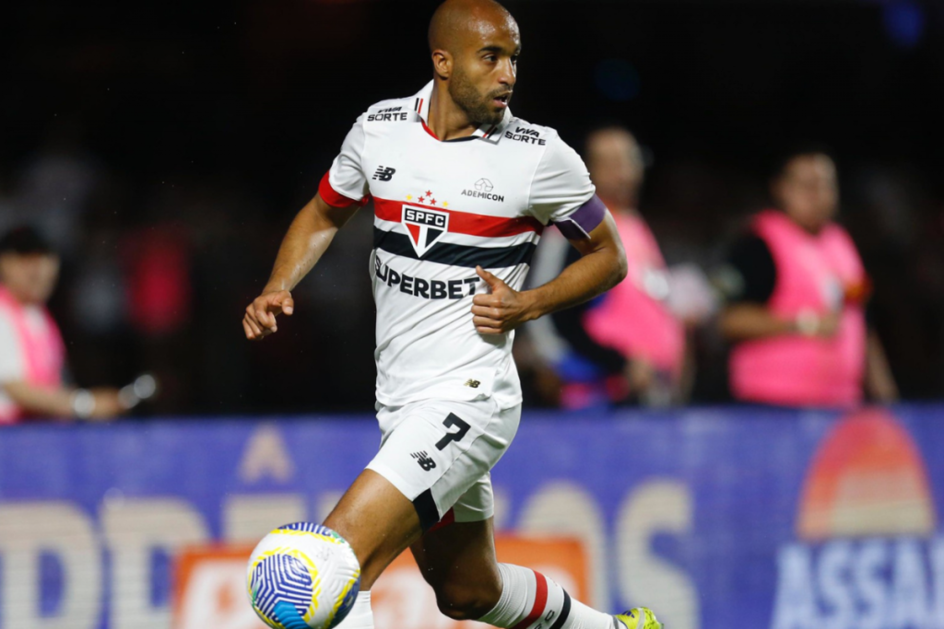 Camisa 7 tricolor está fora do time desde que se lesionou, no dia 10 de março, na partida contra o Palmeiras, pela semifinal do Paulistão.