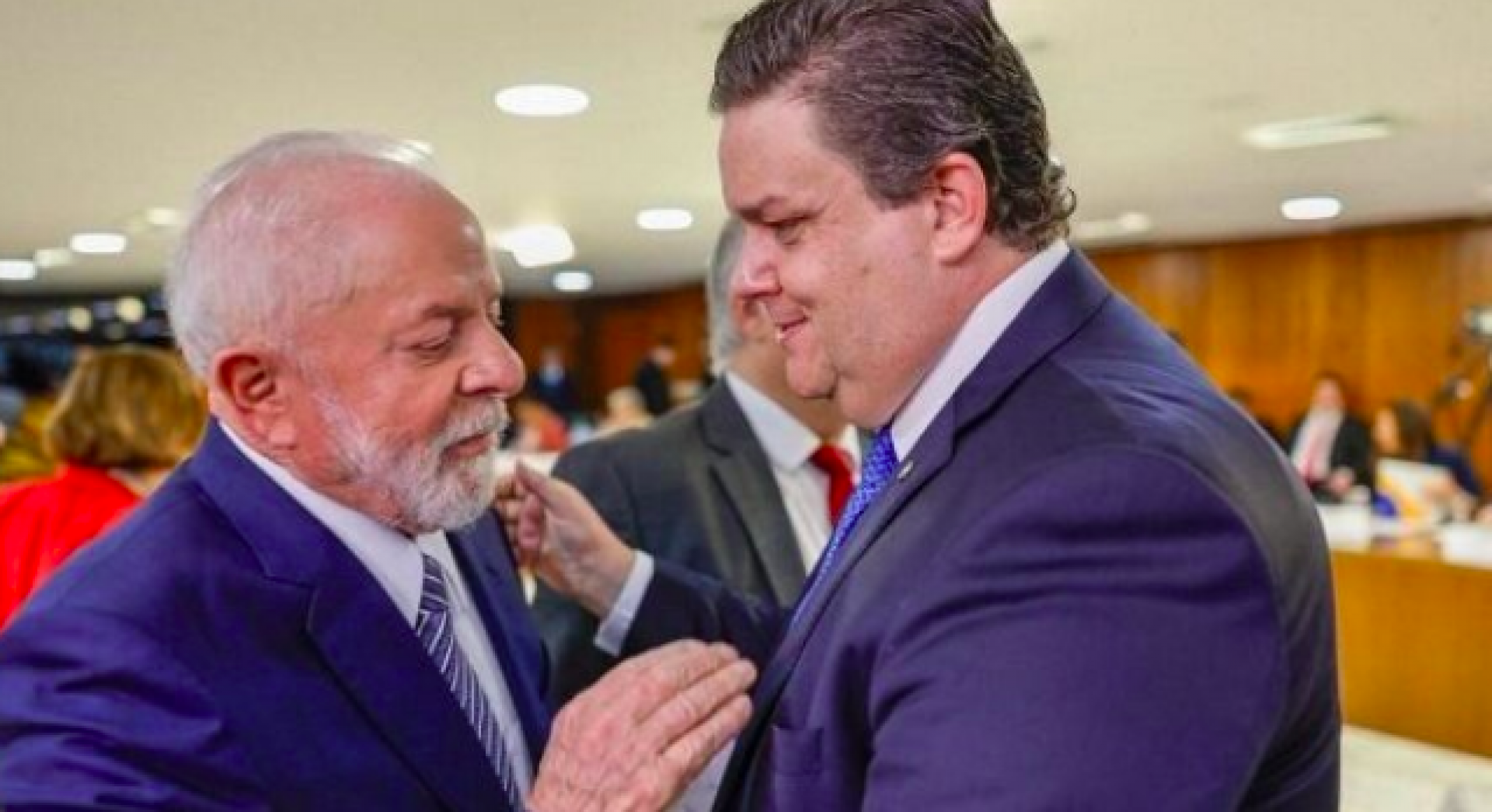 Foto da capa: Cena Política