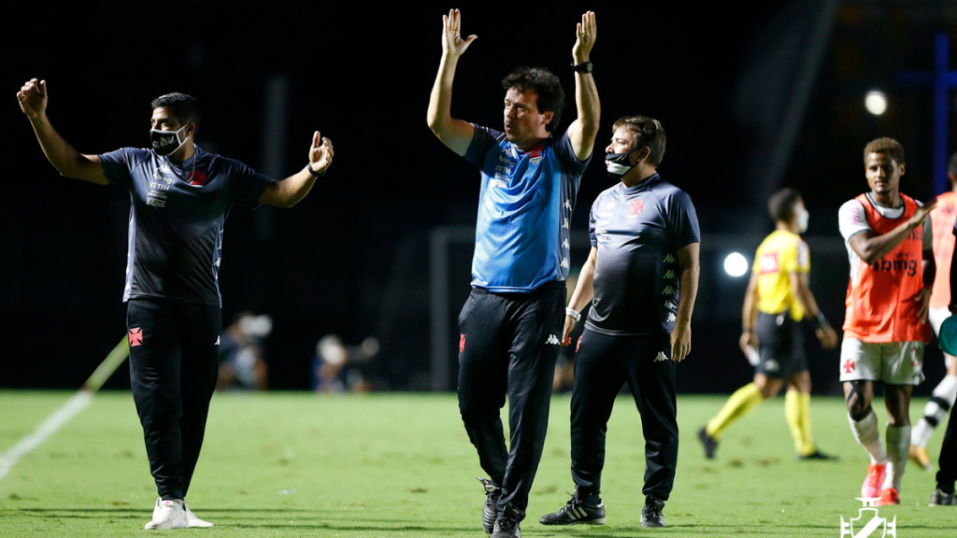 Caso a transferência se concretize, esta será a segunda passagem de treinador por São Januário. A primeira aconteceu em 2021, quando o clube disputava a Série B.