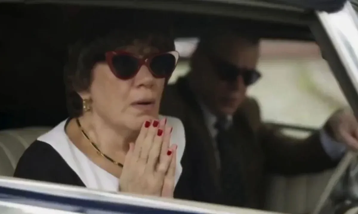 GAROTA DO MOMENTO