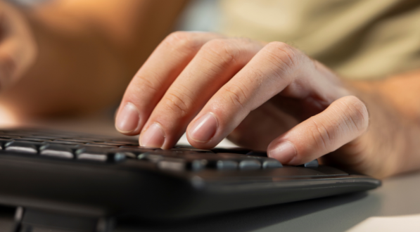Os participantes terão acesso a noções básicas de informática