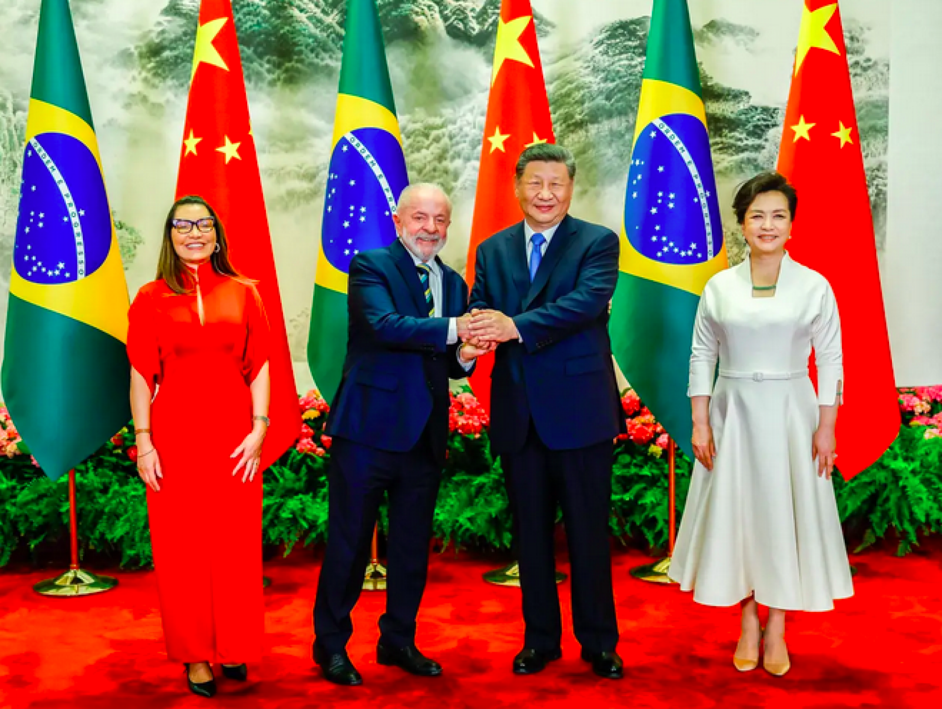 "Vacilo" da primeira-dama brasileira gerou "climão" com presidente da China