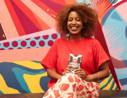 Midiã Noelle lança Guia de Comunicação Antirracista durante o Conecta Latinas, no Recife