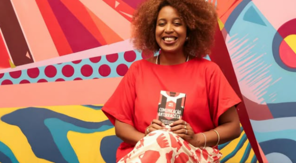 Midiã Noelle lança Guia de Comunicação Antirracista durante o Conecta Latinas, no Recife