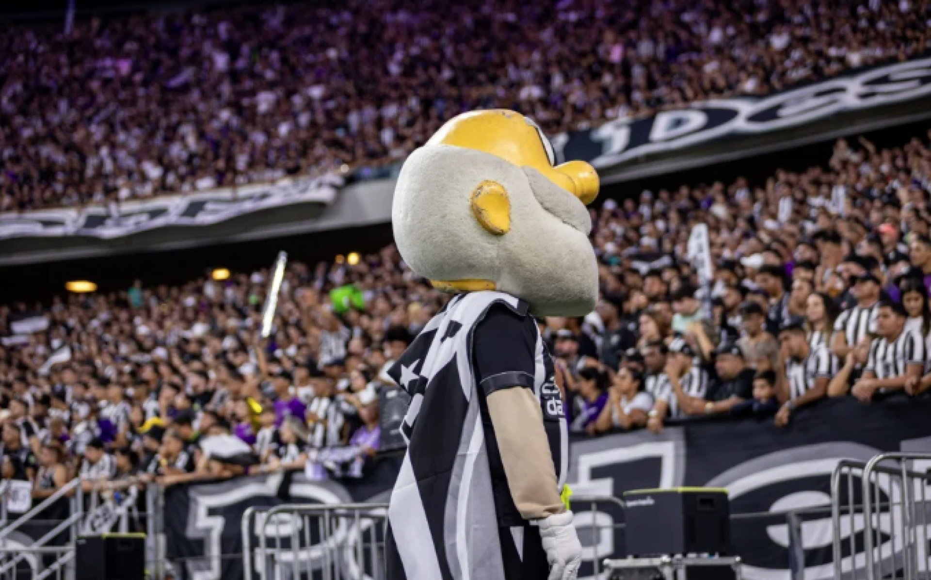 Ceará e Sport se enfrentam pela 9ª rodada do Campeonato Brasileiro