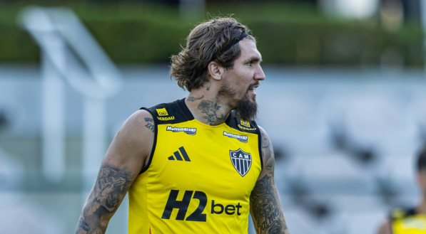 Raposa enfrenta Galo em clássico mineiro na nona rodada do Brasileirão