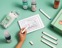 O Boticário lança livro de colorir inspirado nos body splashes queridinhos