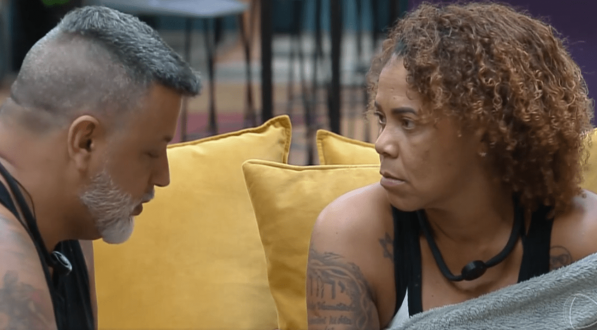 Power Couple 2025: André e Silvia discutem após críticas de rivais no reality