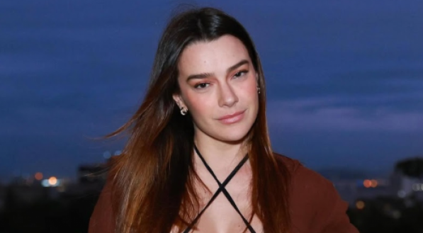 Aos 34 anos, atriz de ‘Beleza Fatal’ aposta em procedimento estético para eliminar gordura localizada