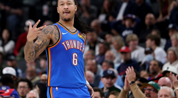 O Oklahoma City Thunder está de volta às finais da NBA. Depois de 13 anos, a franquia do Oeste garantiu seu retorno ao palco decisivo da liga ao derrotar o Minnesota Timberwolves com uma vitória avassaladora por 124 a 94. O triunfo garantiu o título da Conferência Oeste e o troféu Oscar Robertson, além de [&amp;#8230;]