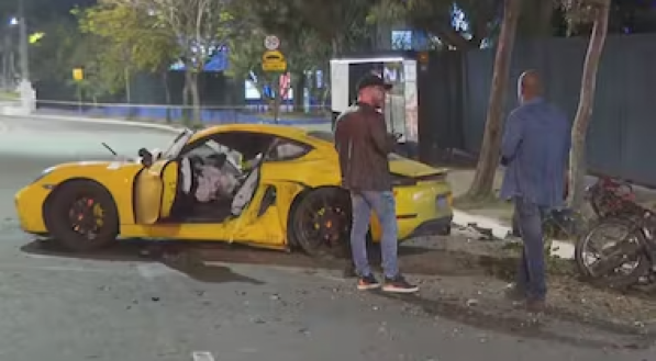 Justiça concede liberdade provisória a motorista de Porsche acusado de matar motoboy
