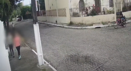 Câmeras de segurança registraram a ação do suspeito